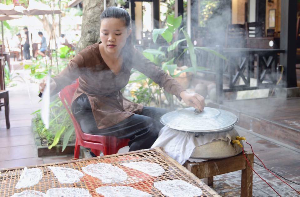 BÁNH MƯỚT LÀNG NGHỆ - Món ngon bình dị chốn làng quê!